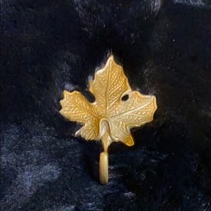 Maple Leaf decorative hook